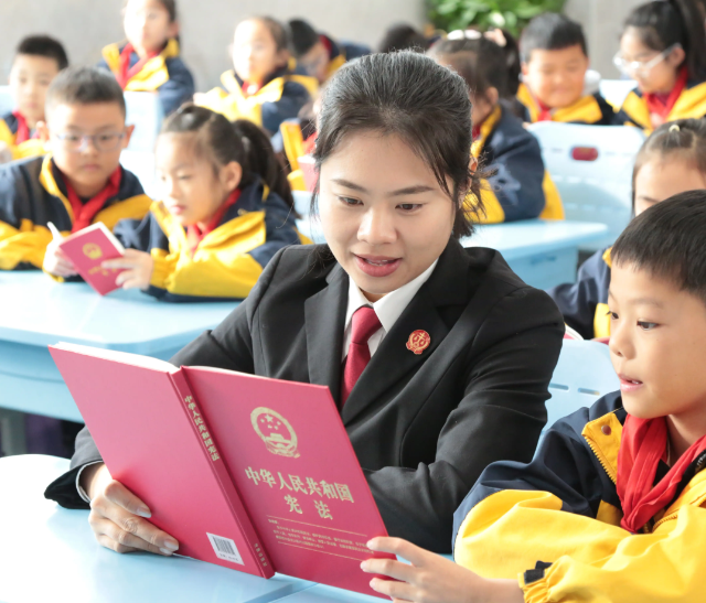 法治冬令营活动举行趣味十足的互动体会干货满满的法律知识